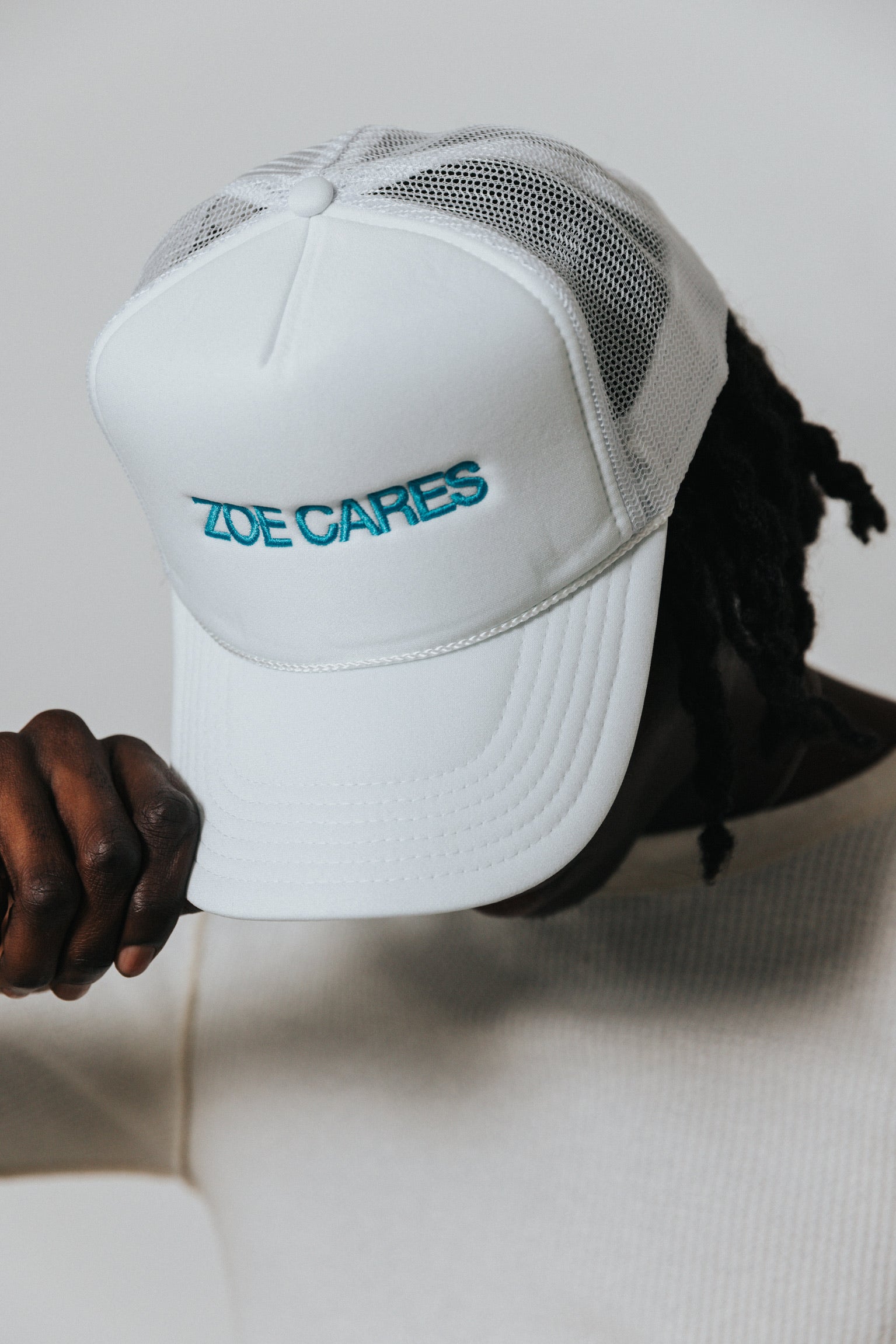 ZOE CONF 25 - CARES HAT